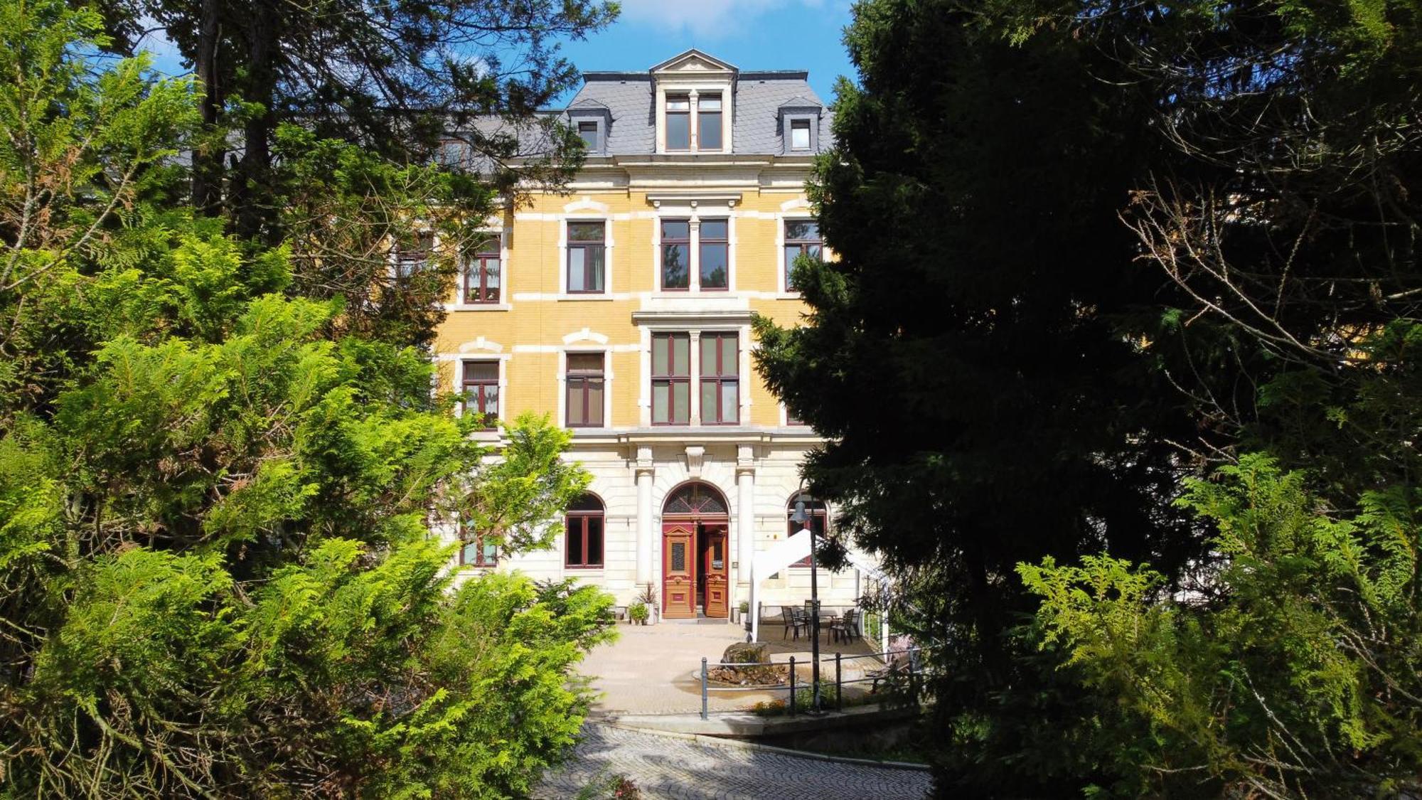 Saechsisches Gemeinschafts-Diakonissenhaus Zion E. V. Aue  Exterior photo
